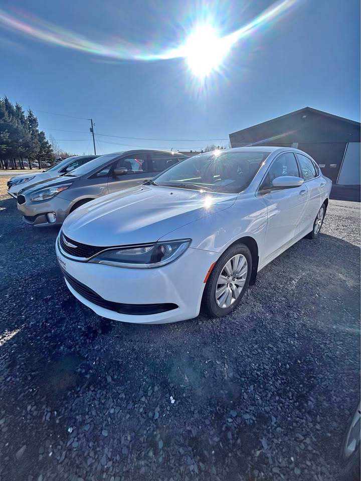 Chrysler 200 2015