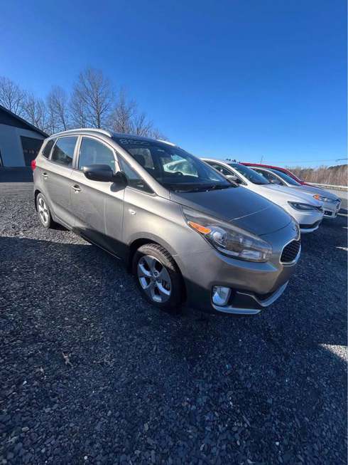 Kia Rondo 2015