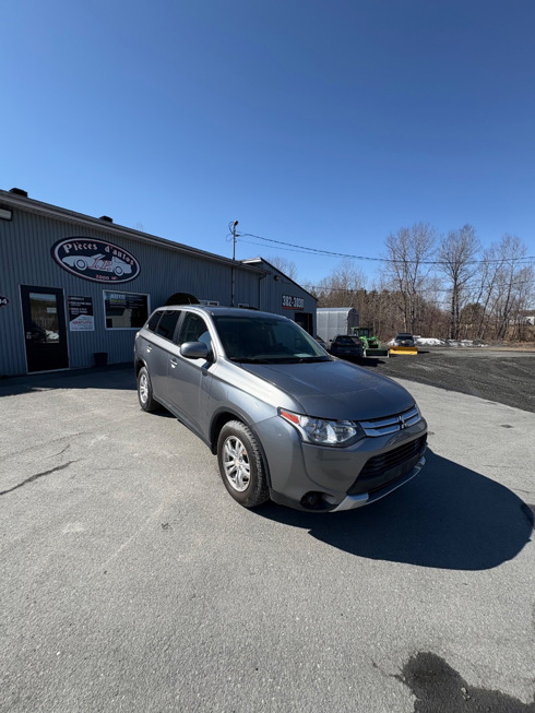 Mitsubishi Outlander 2015