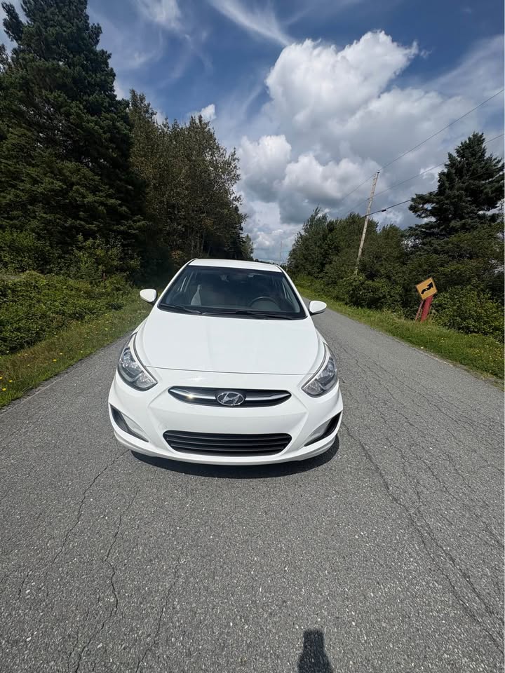 Hyundai Accent 2015