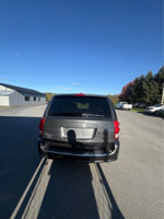 Dodge Grand Caravan Express 2011