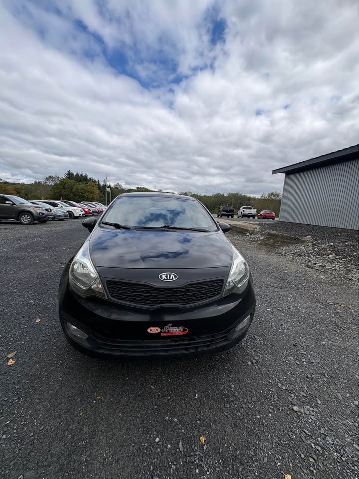 Kia Rio GL 2012
