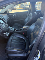 Chrysler 200 2015